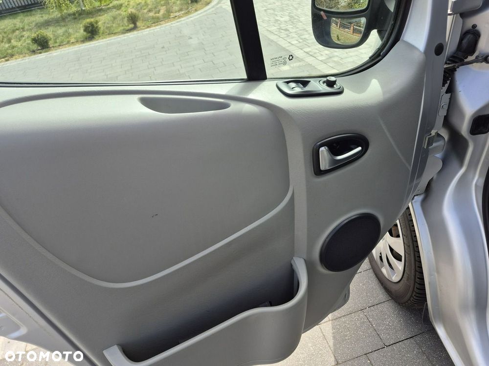 Renault Trafic - 11