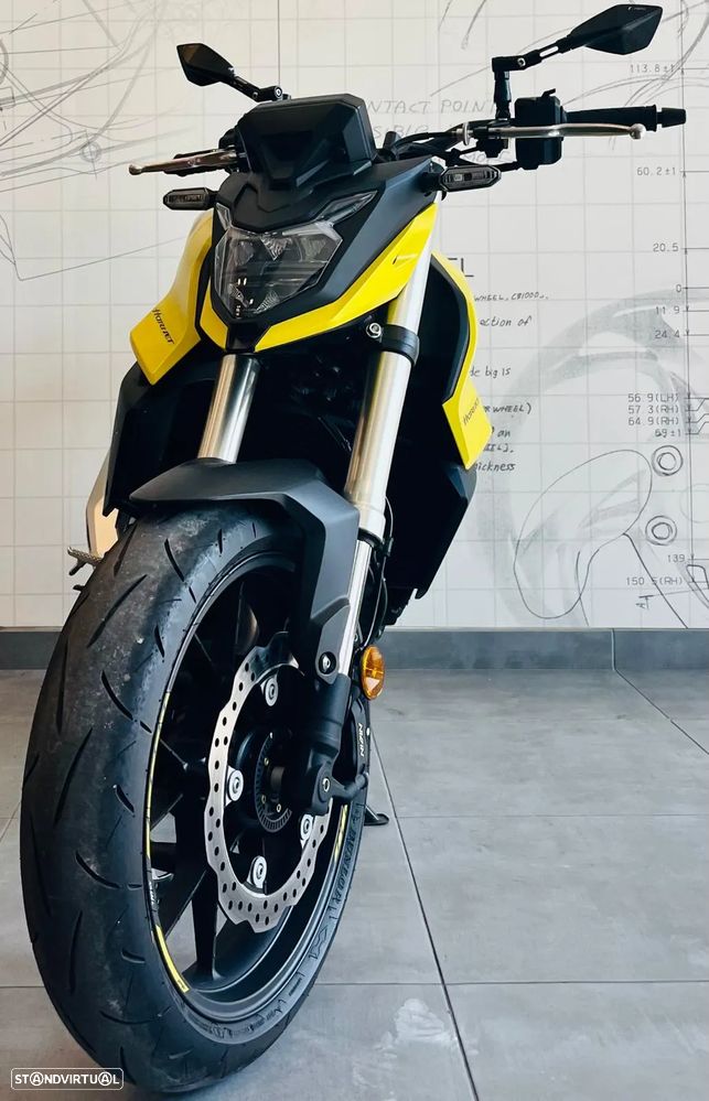 Honda Hornet 750 - 3