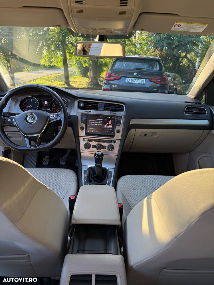 Volkswagen Golf - 7