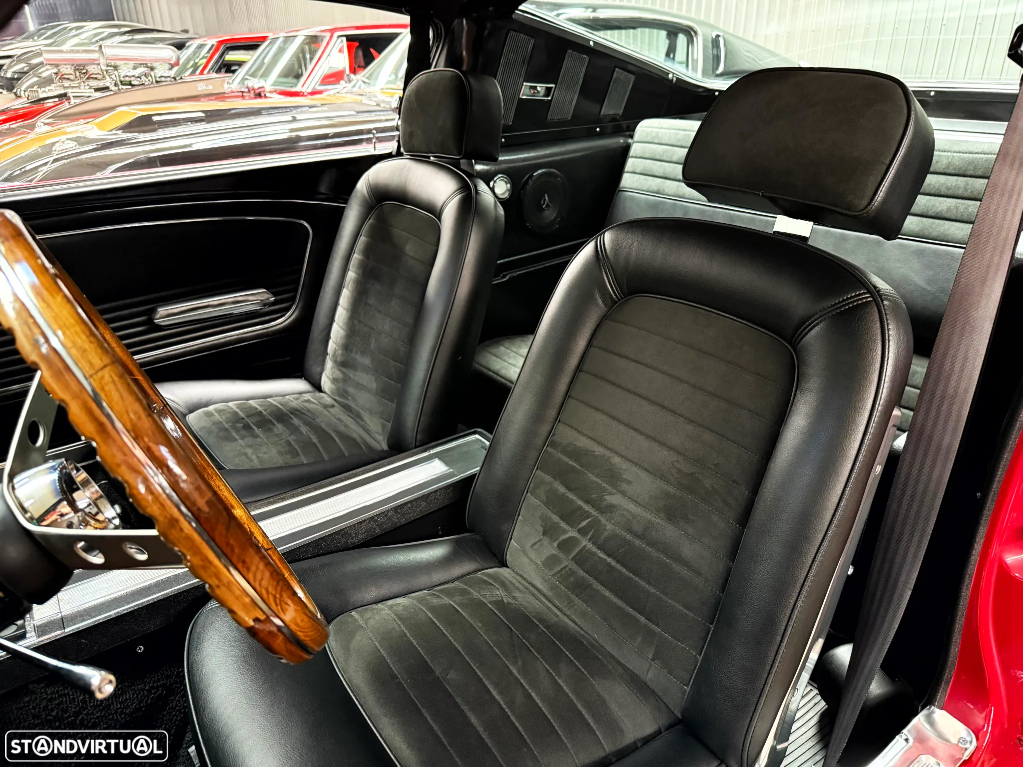 Ford Mustang - 26