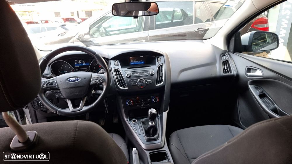 Ford Focus 1.5 TDCi Trend+ - 6