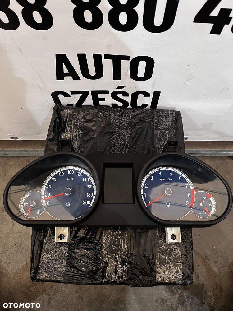 Prędkościomierz Maserati Quatroporte V 2006 USA - 1