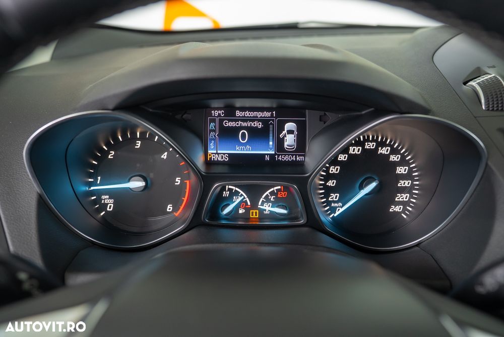 Ford Kuga 2.0 TDCi 4x4 Aut. Business Edition - 20