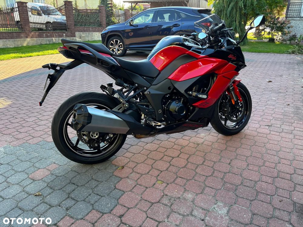 Kawasaki Ninja 1000 SX - 13
