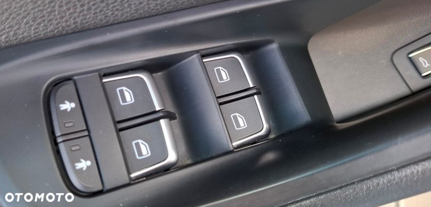 Audi A6 Avant 2.0 TDI Ultra DPF S tronic - 25