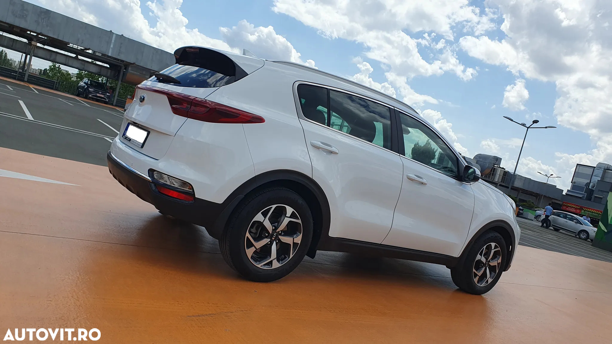 Kia Sportage 1.6 T-GDI 7DCT 4x2 Style - 26
