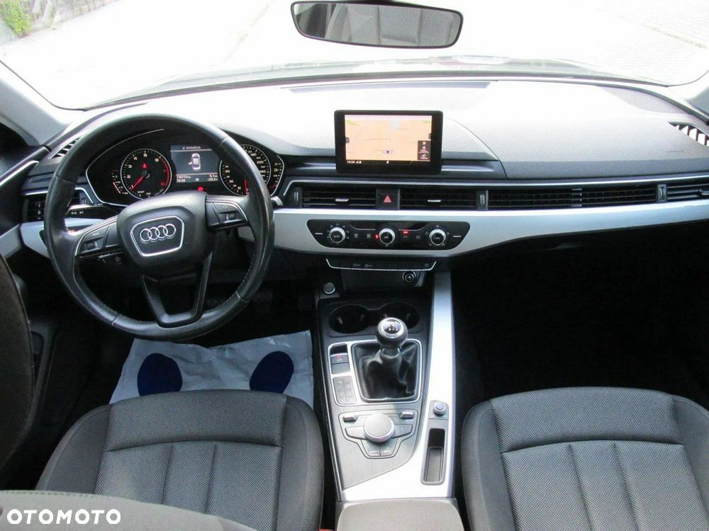 Audi A4 Limousine 1.4 TFSI Design - 8