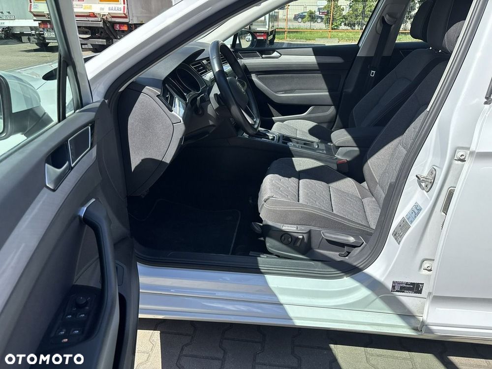 Volkswagen Passat 1.5 TSI EVO Business DSG - 11