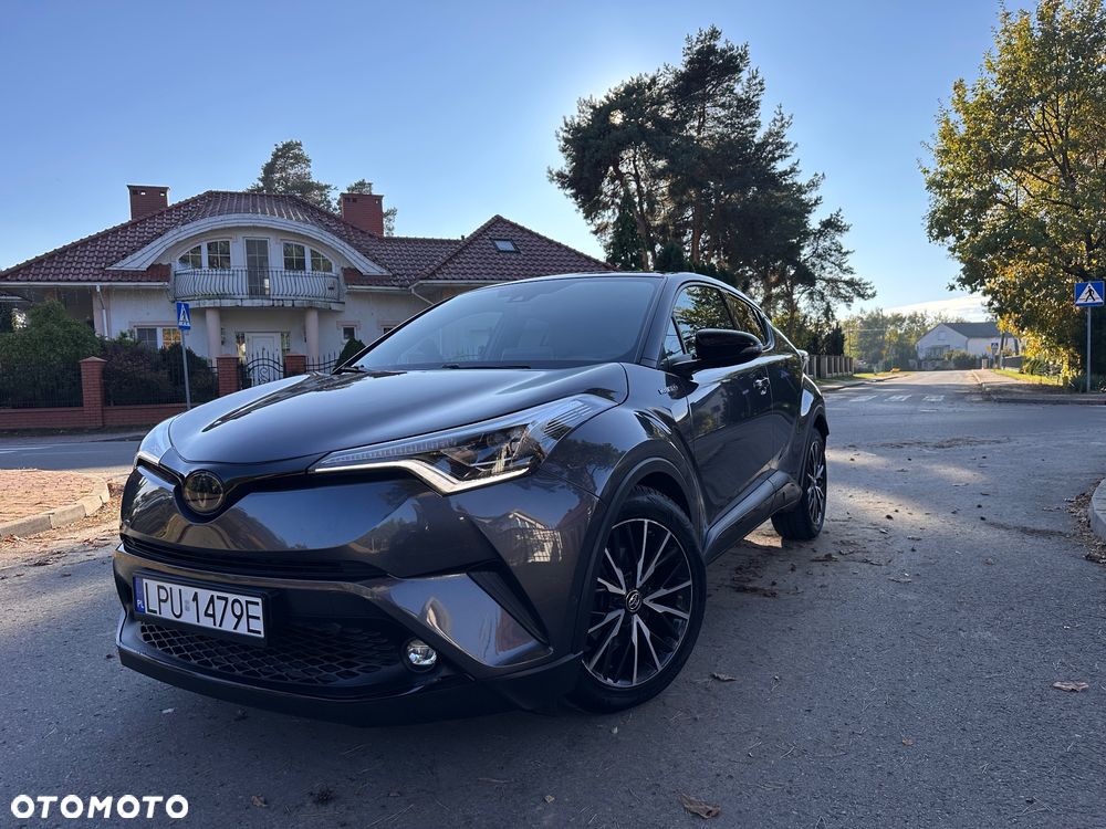 Toyota C-Hr 2017 photo 2
