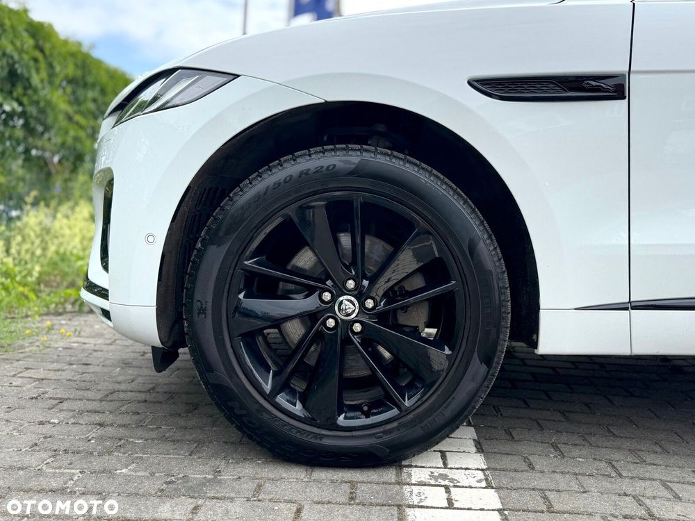 Jaguar F-Pace - 5