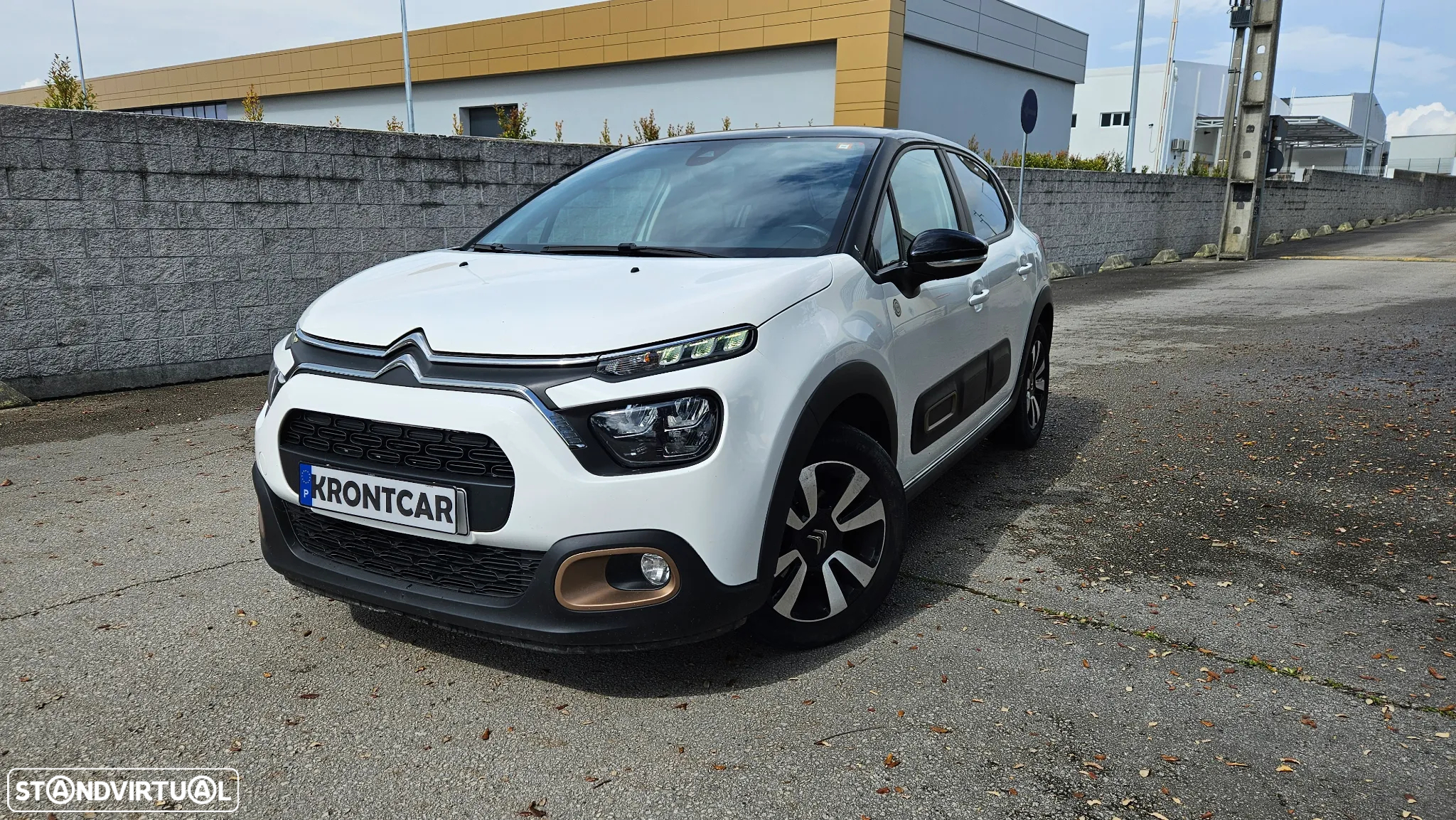 Citroën C3 1.2 PureTech C-Series - 2