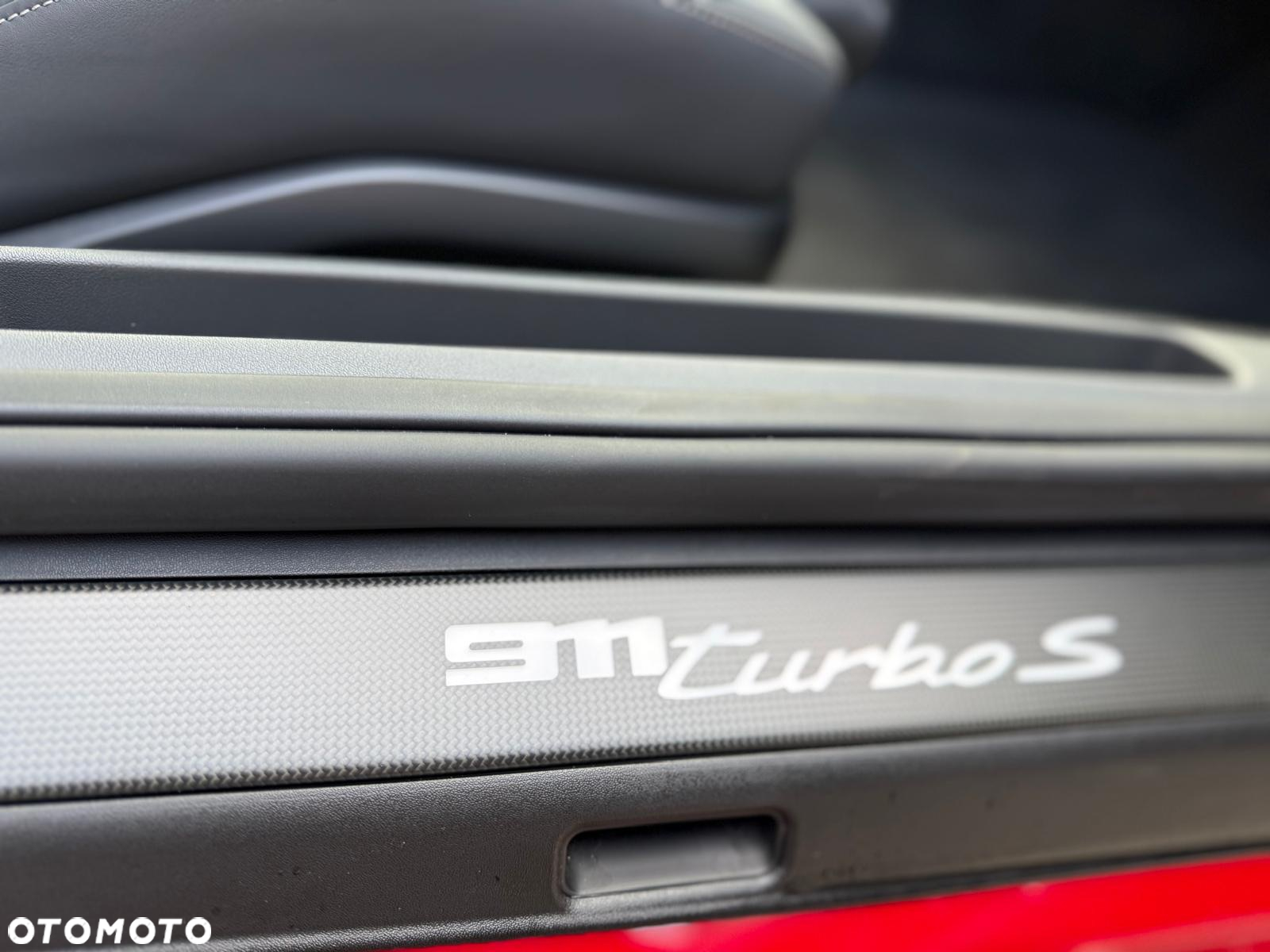 Porsche 911 Turbo S - 10