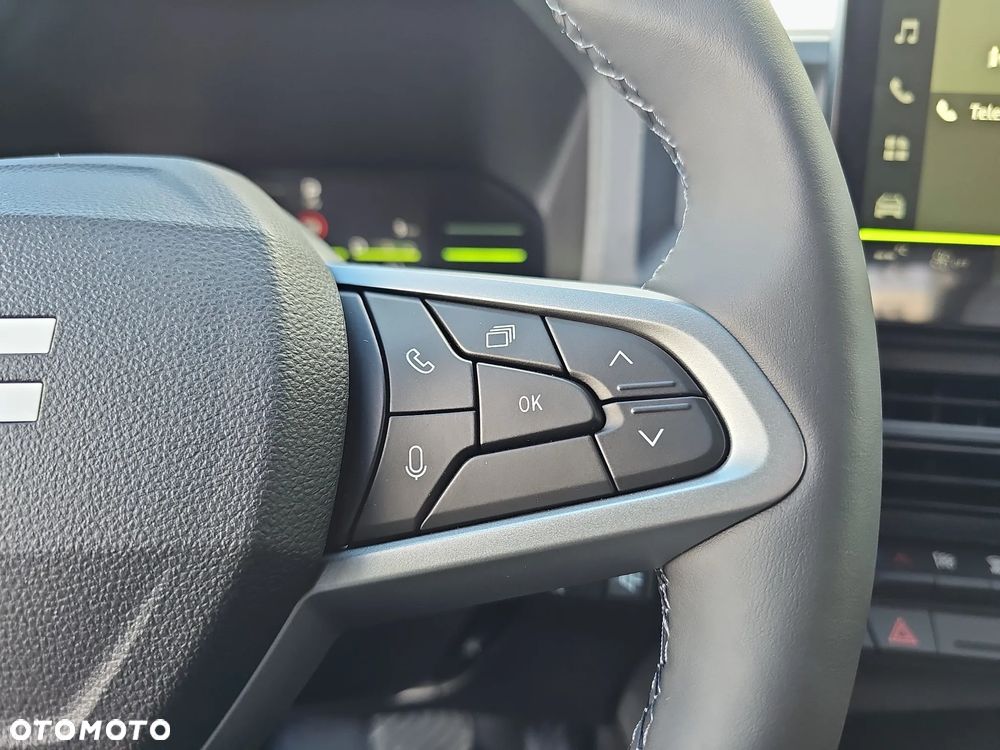 Dacia Duster 1.8 Hybrid 155 Journey MMT - 18