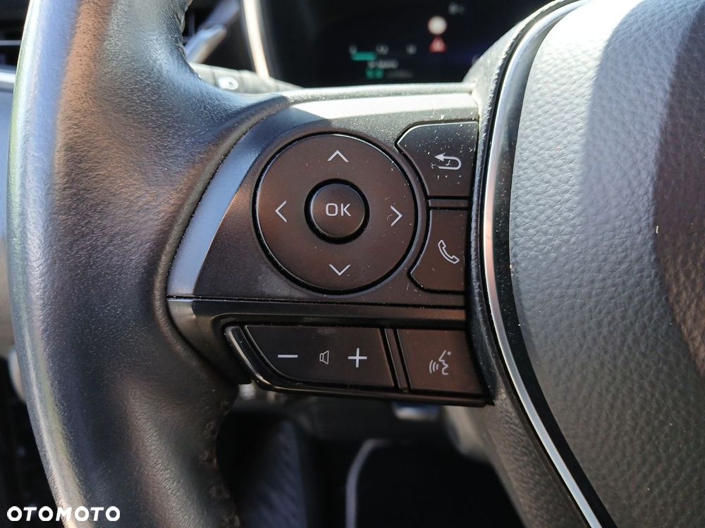 Toyota Corolla 2.0 Hybrid Comfort - 28