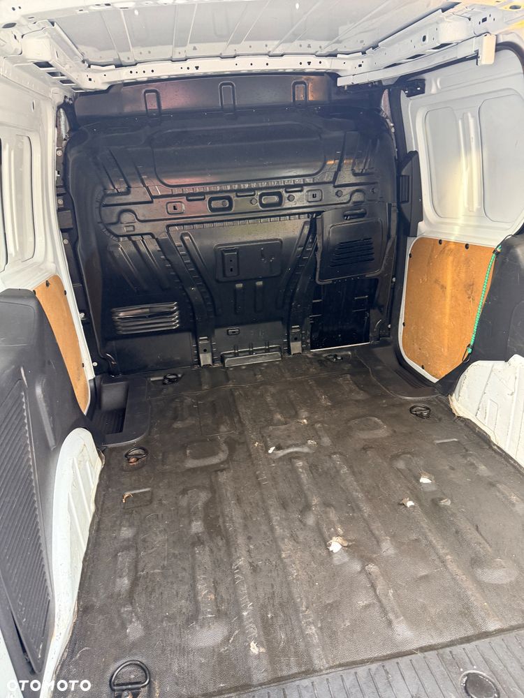 Ford Transit Connect - 12