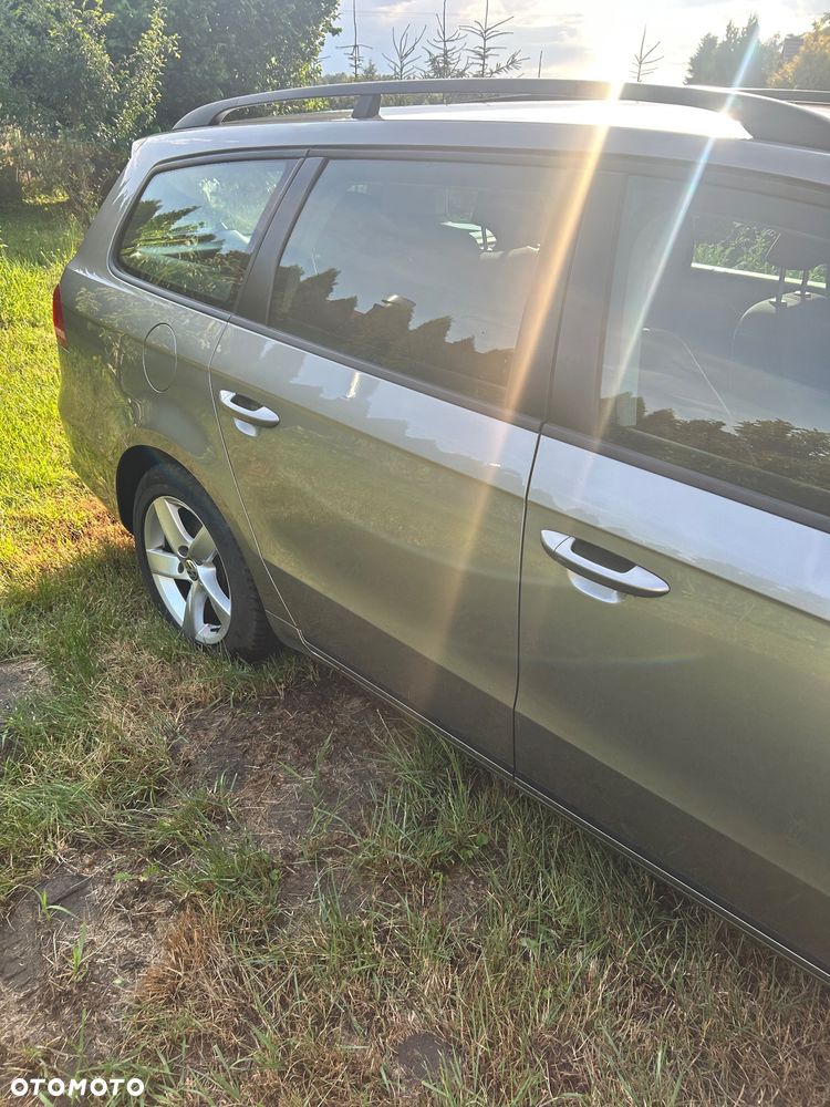 Volkswagen Passat 1.6 TDI Trendline - 13