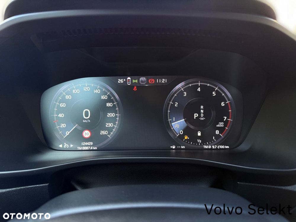 Volvo XC 40 - 18