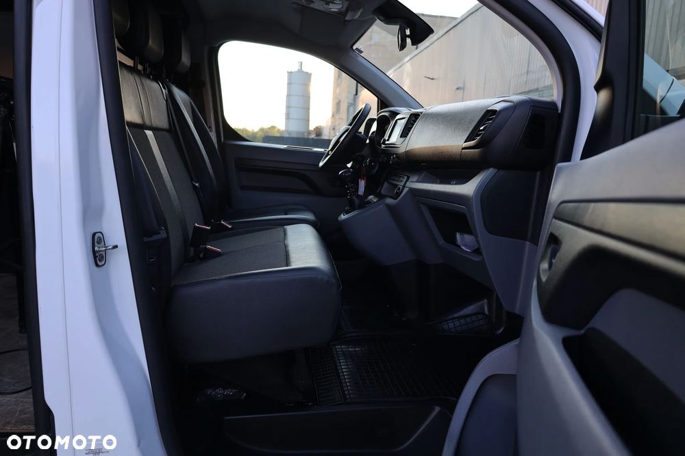 Opel Vivaro - 25