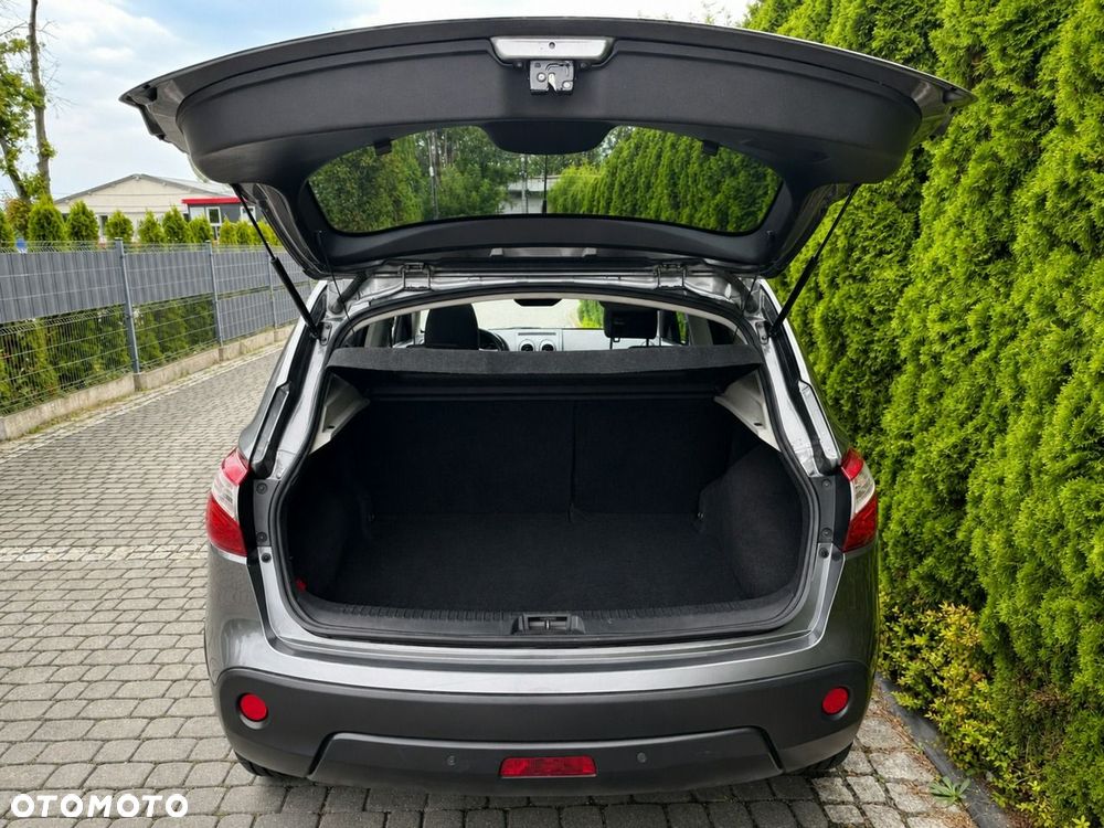 Nissan Qashqai 2.0 360 - 14