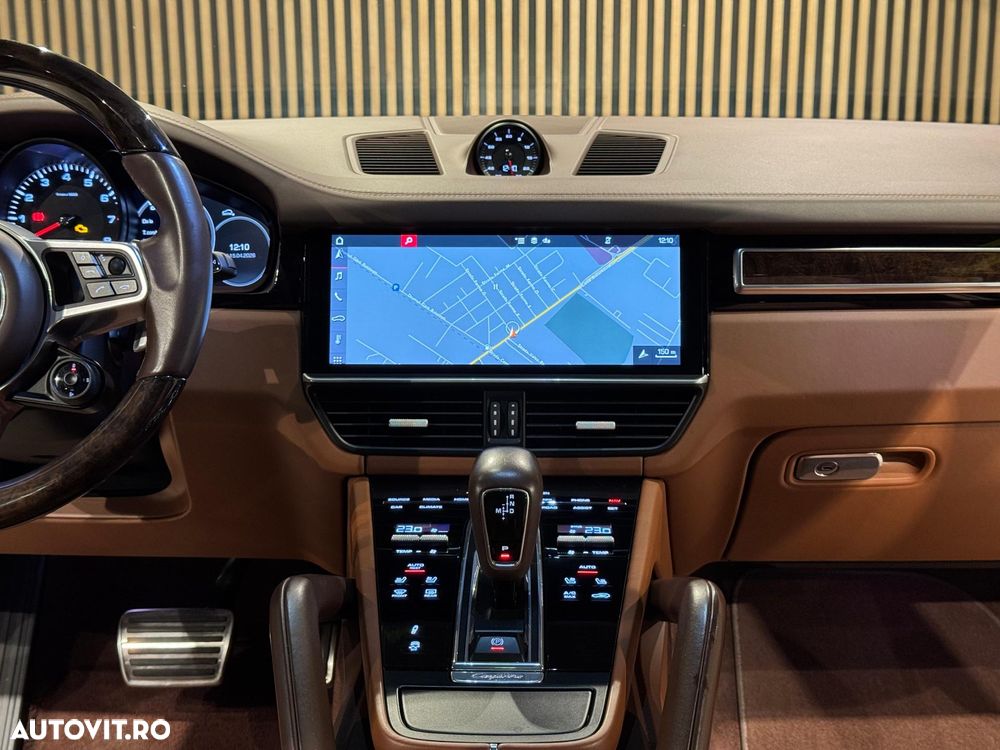 Porsche Cayenne S - 18