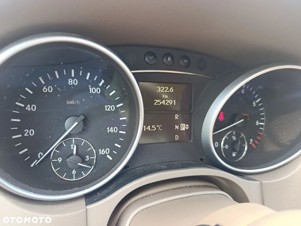 Mercedes-Benz ML 350 4Matic 7G-TRONIC - 25