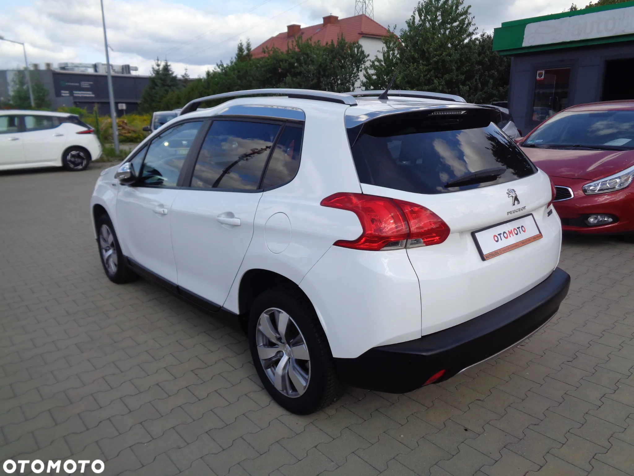 Peugeot 2008 1.2 Pure Tech Style - 8