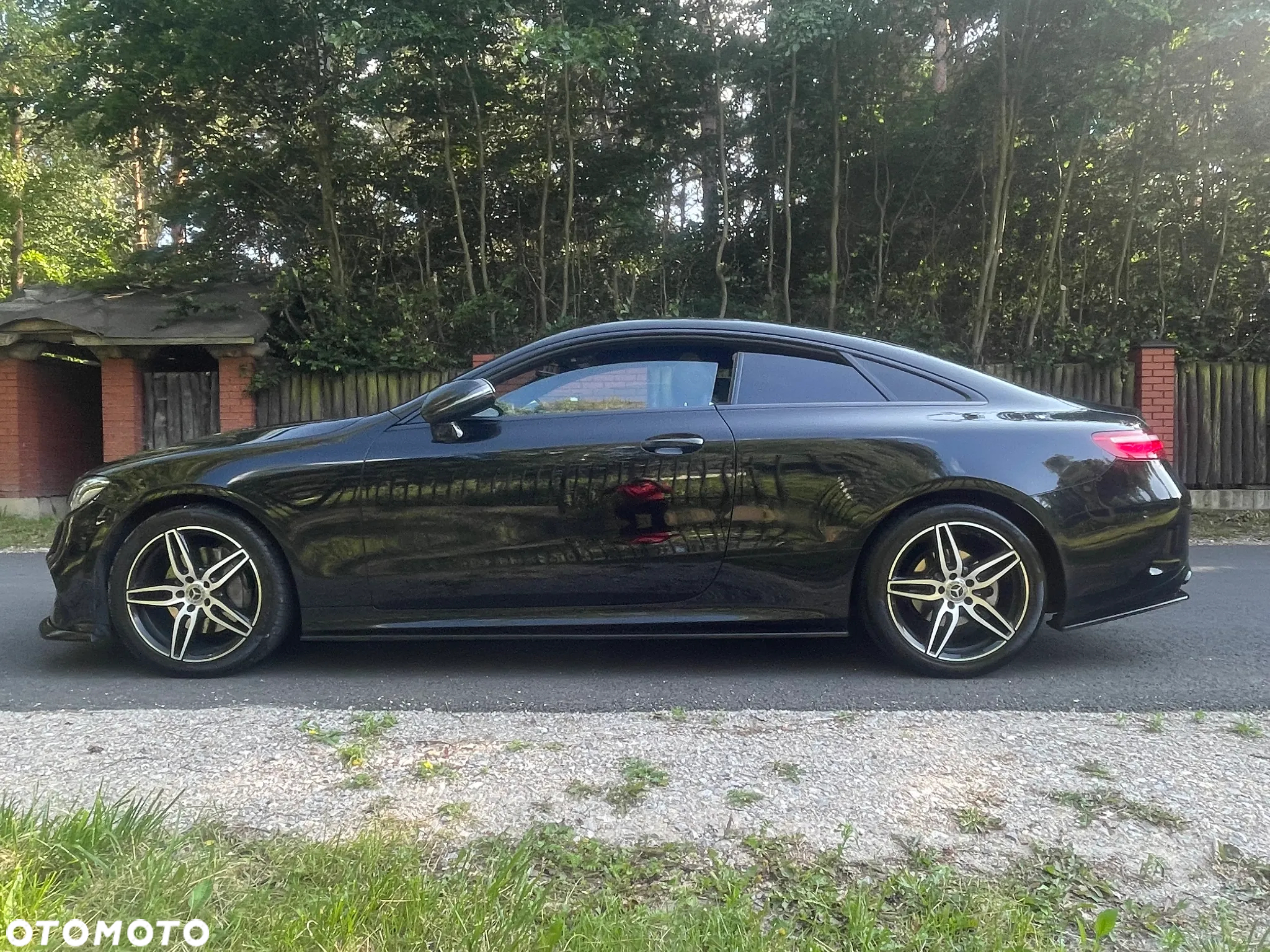 Mercedes-Benz Klasa E 220 d Coupe 4-Matic 9G-TRONIC - 5