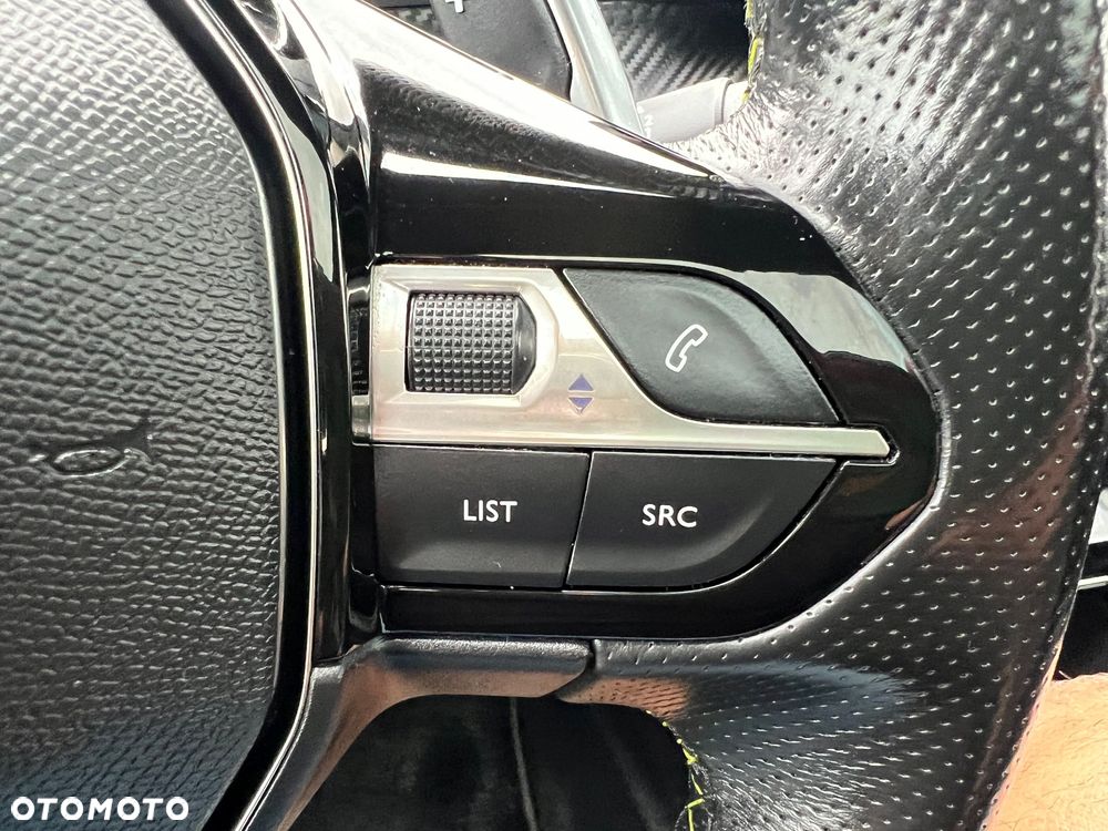Peugeot 208 1.2 PureTech Allure Pack S&S EAT8 - 36
