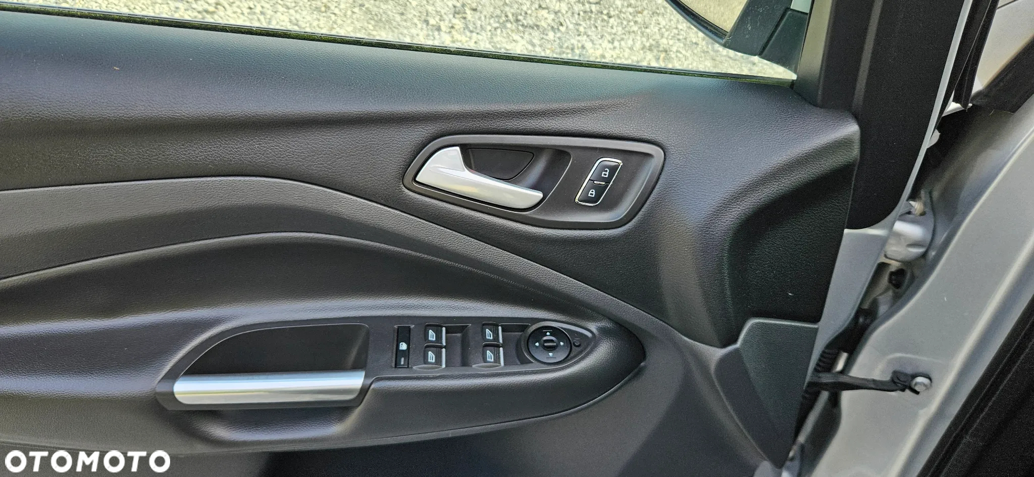Ford Kuga 2.0 TDCi 4WD Titanium - 27