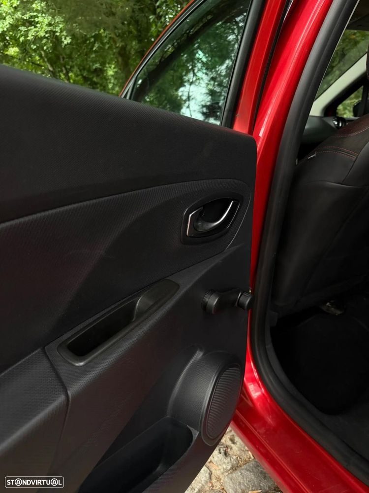 Renault Clio Sport Tourer - 31