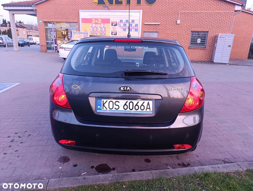 Kia Ceed 1.4 Comfort - 14