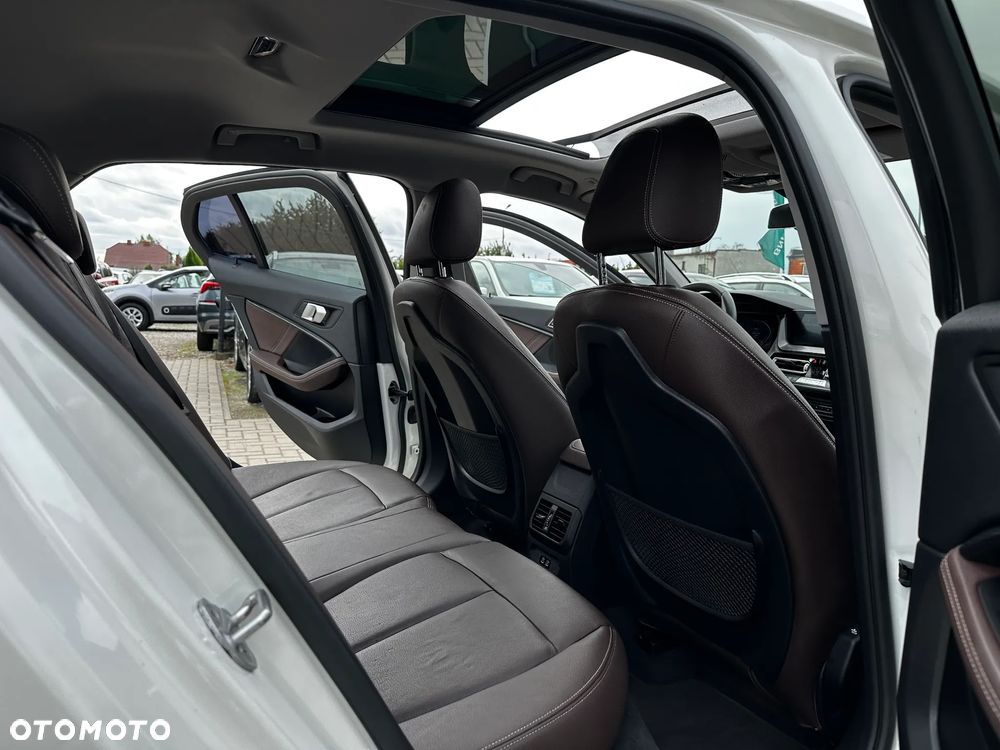 BMW Seria 1 - 25