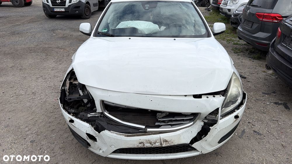 Volvo V60 2012 photo 3