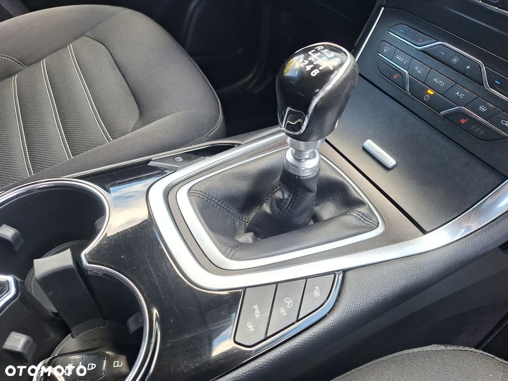 Ford Galaxy - 33