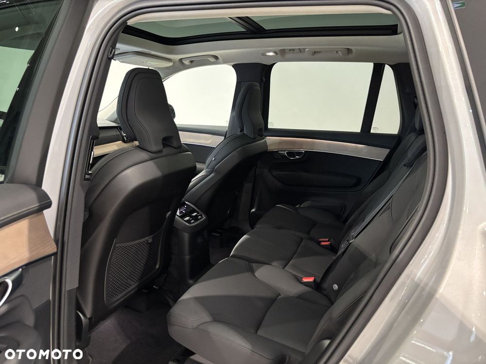 Volvo XC 90 - 18