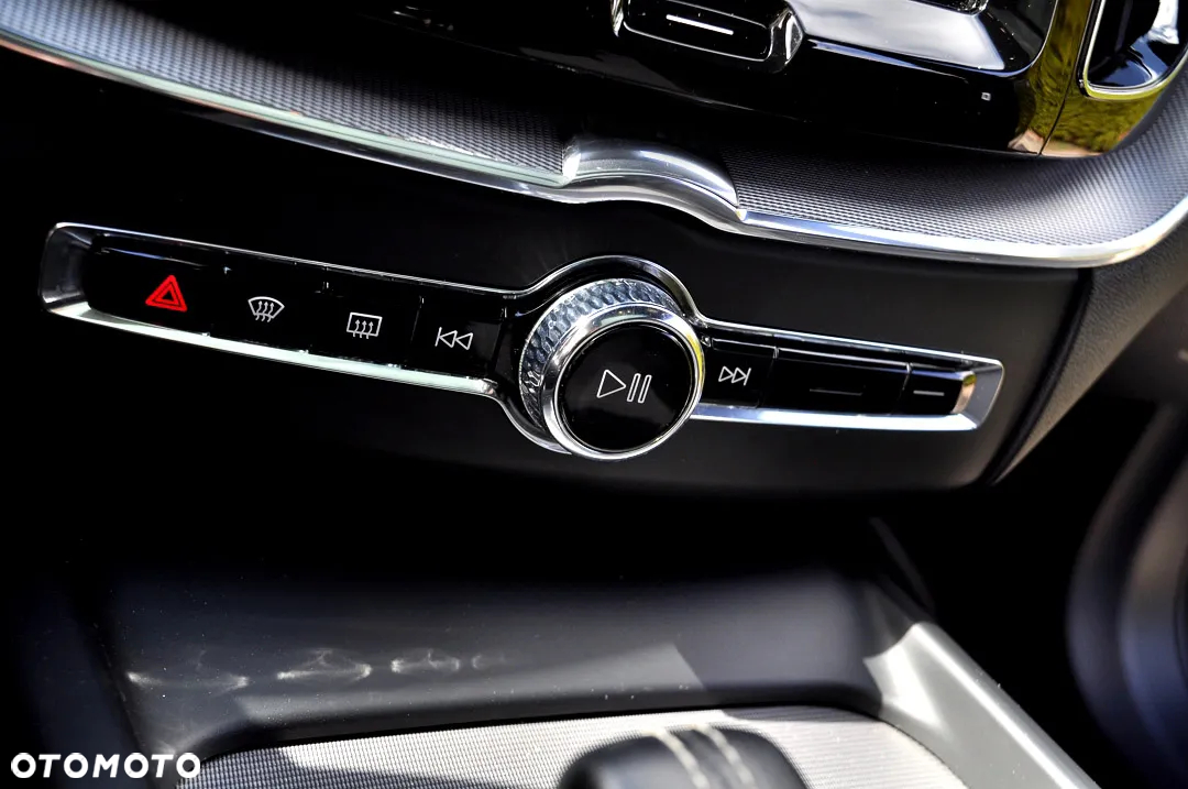 Volvo XC 60 T8 Twin Engine AWD Geartronic Polestar Engineered - 31