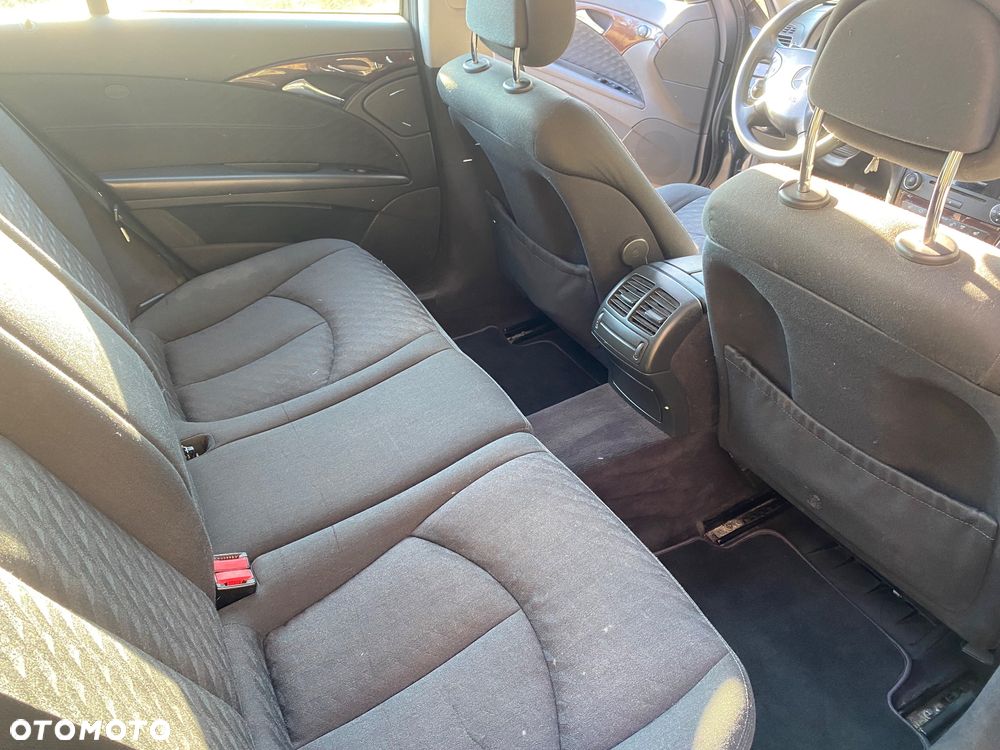Mercedes-Benz Klasa E 220 CDI T Classic - 6
