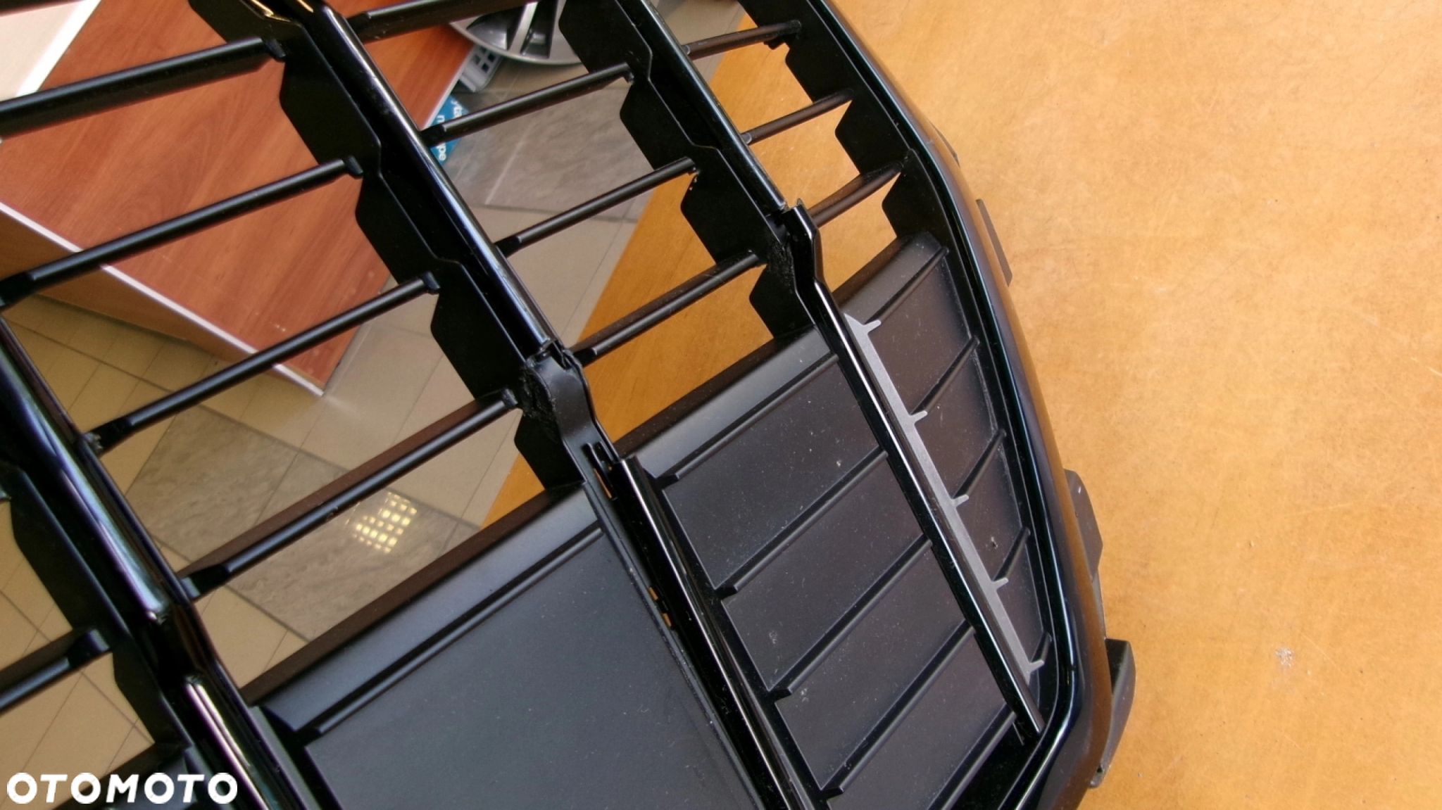 ATRAPA GRILL AUDI Q3 83A CZARNA BLACK S LINE - 3