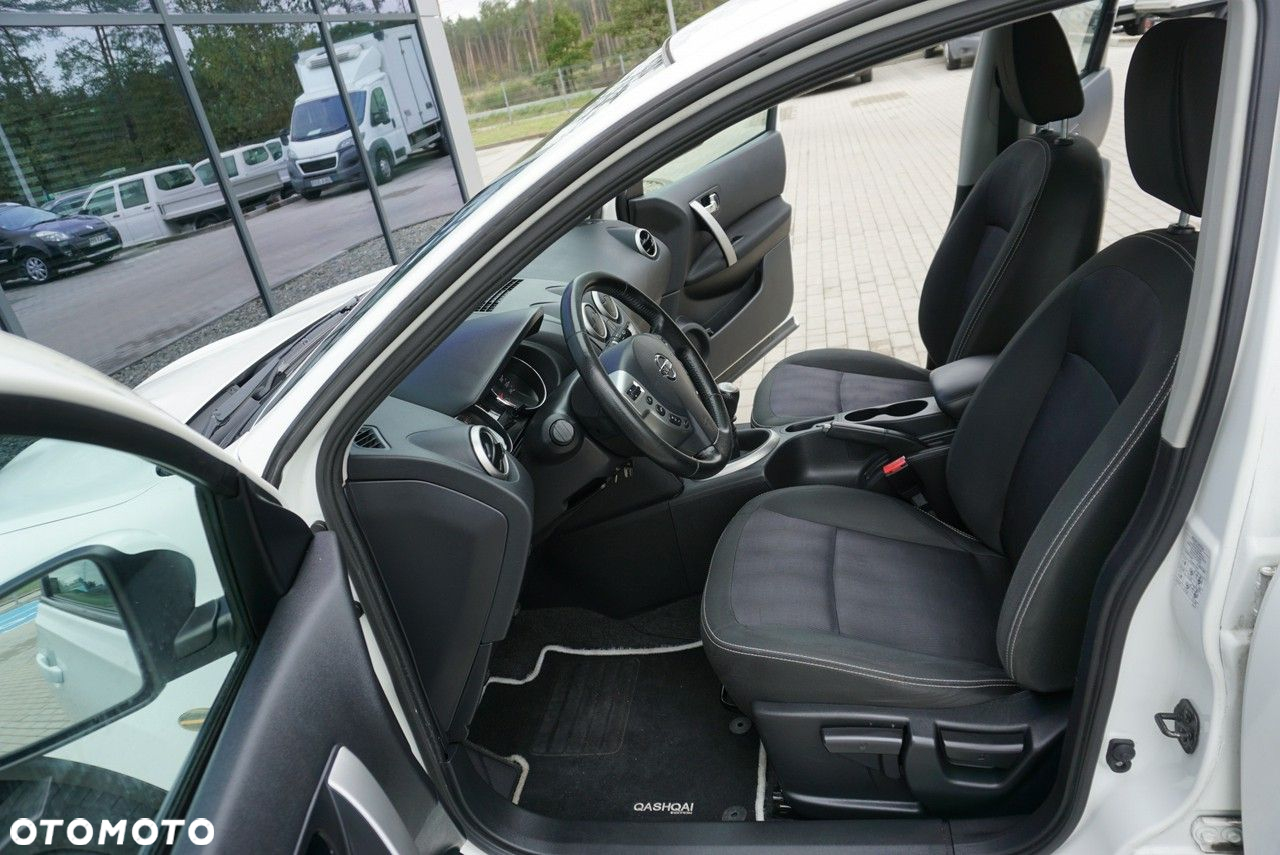 Nissan Qashqai - 11