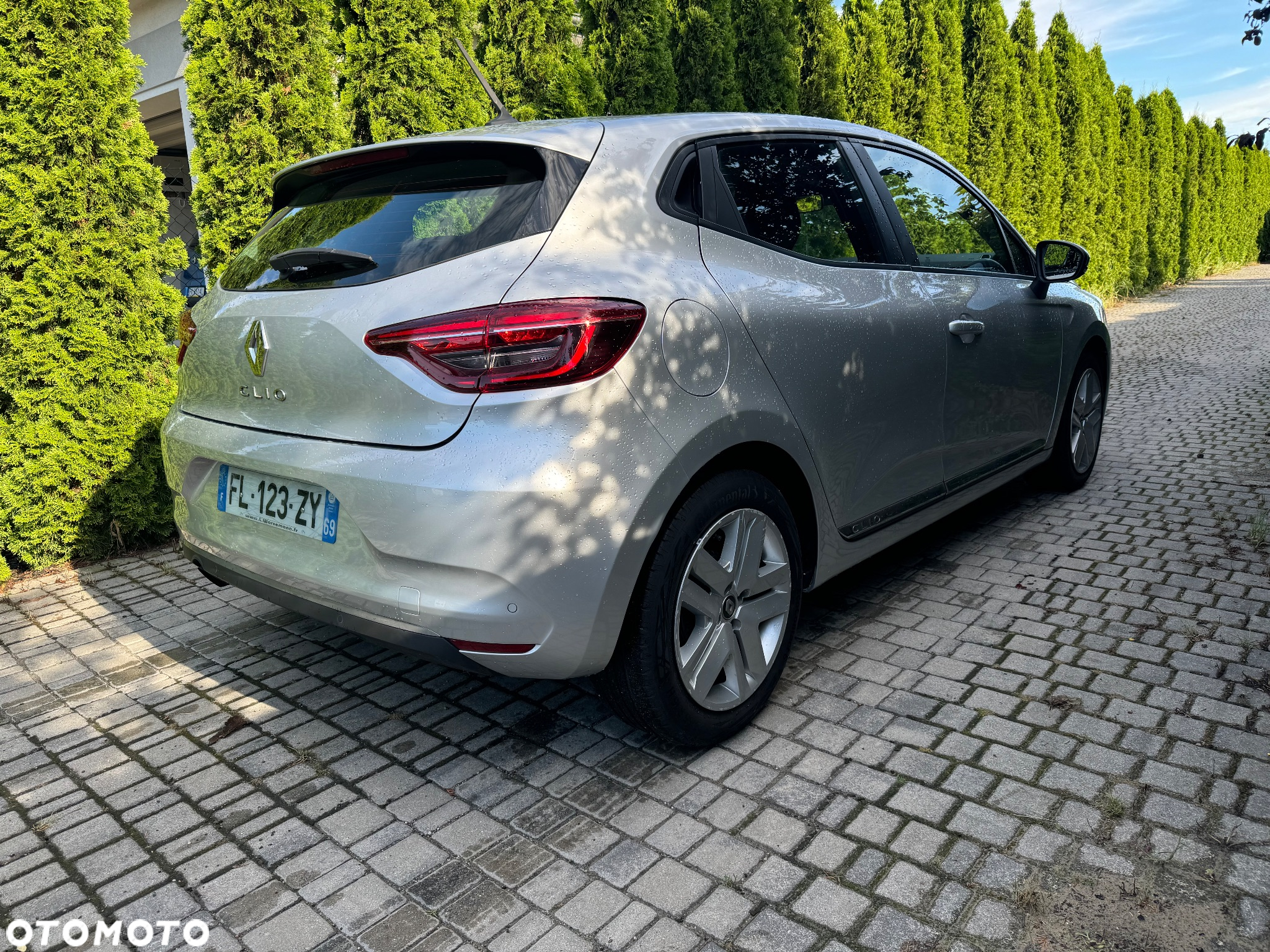 Renault Clio TCe 100 INTENS - 4