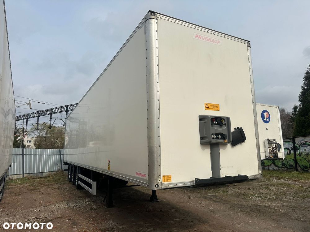 Fruehauf Izoterma / BOX / Kontener - 8