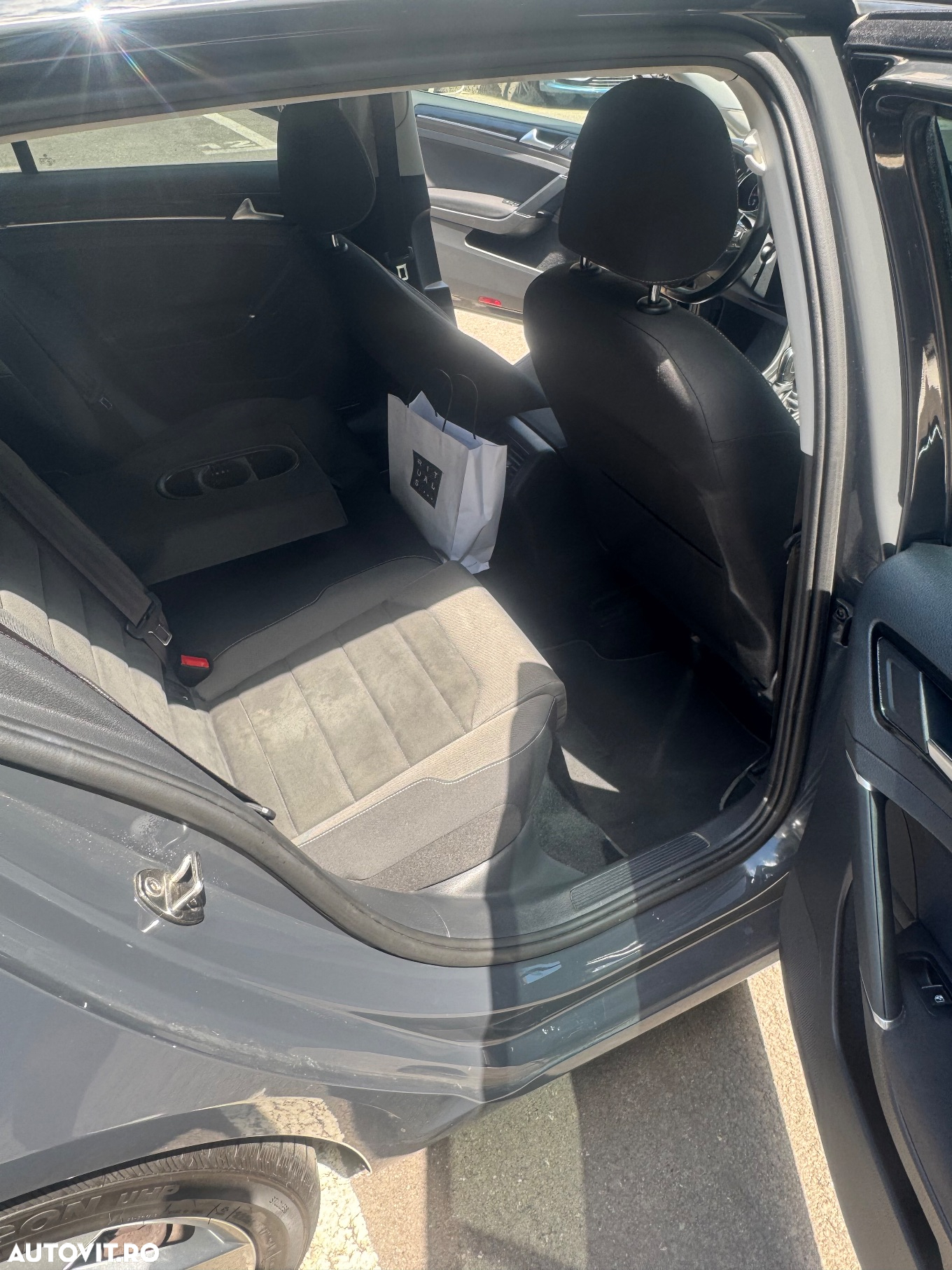 Volkswagen Golf - 19