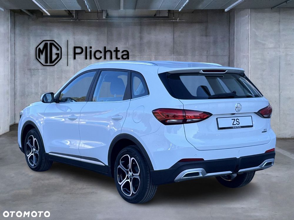 MG ZS Hybrid+ - 4