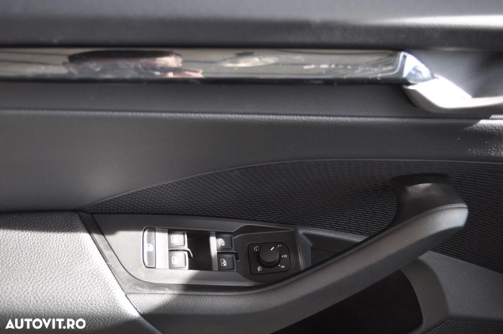 Skoda Octavia 1.5 TSI Selection - 8