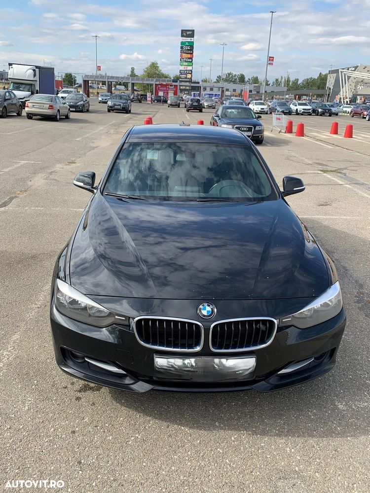 BMW Seria 3 318d Blue Performance Sport Line - 3