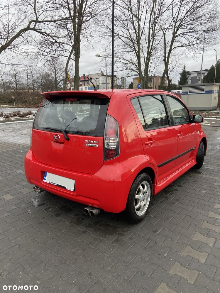 Daihatsu Sirion 1.5 - 8