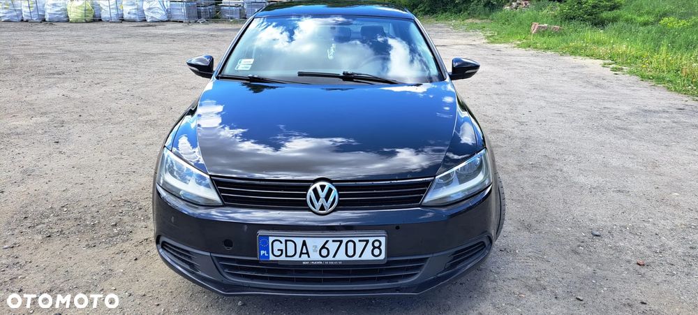 Volkswagen Jetta 1.6 TDI Comfortline - 3