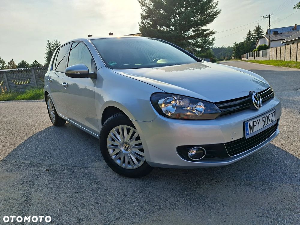 Volkswagen Golf 1.6 TDI DPF BlueMotion - 9
