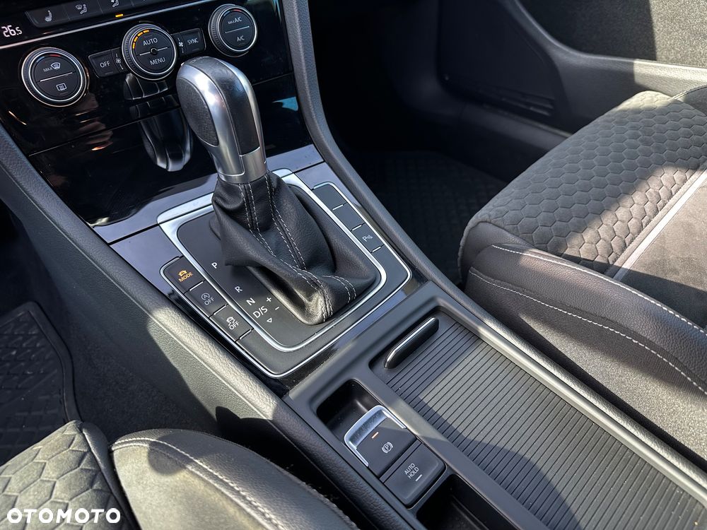 Volkswagen Golf GTD 2.0 TDI SCR DSG - 27