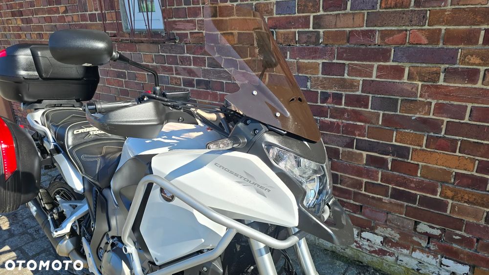 Honda VFR - 16